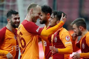 Anderlecht'in Yunus Akg&uuml;n ısrarı s&uuml;r&uuml;yor
