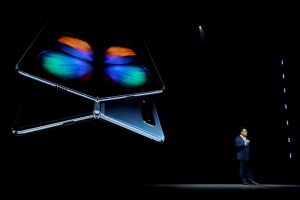 Galaxy Fold'un &ouml;n sipariş tarihi belli oldu
