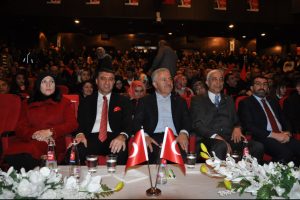 Cumhur İttifakı Kars'ta gen&ccedil;lerle buluştu