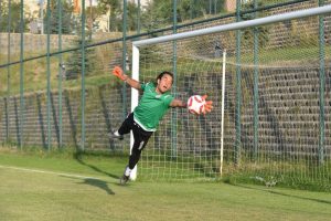 Altınordulu Erce Beşiktaş yolunda