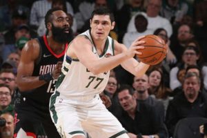 Ersan İlyasova'lı Bucks, Rockets'ı yendi