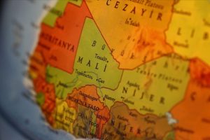 Mali'de 'Tanrıya g&uuml;venen avcılar'dan M&uuml;sl&uuml;man Fulani katliamı