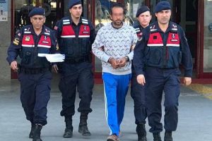25 su&ccedil;tan aranıyordu, jandarmadan ka&ccedil;amadı