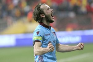 Trabzonspor'un parlayan yıldızı Abdulkadir Parmak