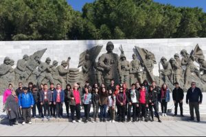 Liseli &ouml;ğrenciler &Ccedil;anakkale ruhunu yaşadı