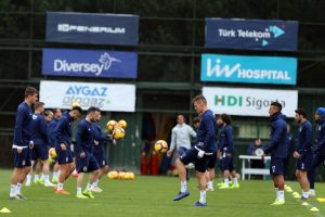 Fenerbah&ccedil;e MKE Ankarag&uuml;c&uuml; hazırlıklarını s&uuml;rd&uuml;rd&uuml;
