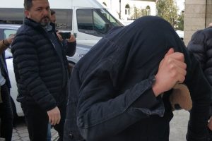Uyuşturucuyla yakalanan ş&uuml;pheli g&ouml;zaltında