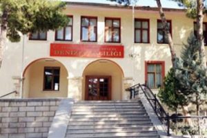 Denizli Valisi Karahan: Okullar iki g&uuml;n tatil