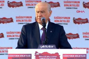 Bah&ccedil;eli'den Adana'da &ouml;nemli a&ccedil;ıklamalar