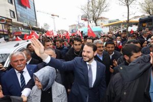Bakan Albayrak, Sancaktepe'de vatandaşlarla bir araya geldi