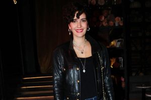 Berg&uuml;zar Korel: Dizi setlerine d&ouml;nmeyeceğim
