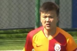 13 yaşındaki Galatasaraylı Beknaz d&uuml;nya g&uuml;ndeminde