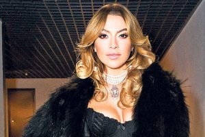 Hadise'nin hayali suya d&uuml;şt&uuml;