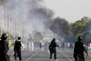 Afganistan'da Taliban ile DEAŞ arasında &ccedil;atışma &ccedil;ıktı