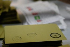 Liderler yerel se&ccedil;im i&ccedil;in yoğun mesai harcadı