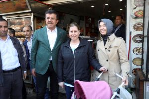 Nihat Zeybekci: "&Ccedil;ocuklarımızı sokaktan kurtaracağız"