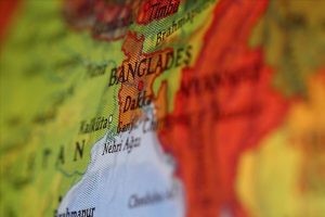 Bangladeş'in başkenti Dakka'da yangın: &Ccedil;ok sayıda kişi mahsur kaldı