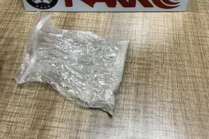 Yakalanan şahsın &uuml;zerinden eroin &ccedil;ıktı