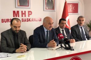 MHP Genel Başkan Yardımcısı Vahapoğlu Bursa'da Engin Altay'a ateş p&uuml;sk&uuml;rd&uuml;