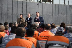 Bursa İneg&ouml;l Belediye Başkanı Taban, personelle bir araya geldi