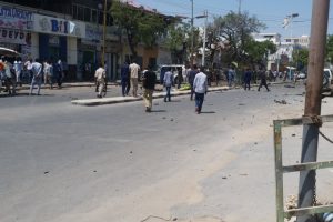 Somali'de bombalı ara&ccedil;la saldırı