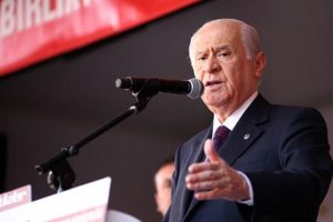 Bah&ccedil;eli, Osmaniye'de vatandaşlara hitap etti