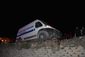 Bursa'da gezici r&ouml;ntgen aracı ile kaza yaptı