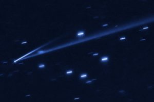 Hubble, kendini par&ccedil;alayan bir asteroit keşfetti