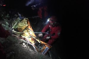 Mantar arayan yaşlı adam 70 metrelik u&ccedil;urumdan aşağı d&uuml;şt&uuml;