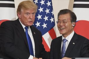 Trump, G&uuml;ney Kore Devlet Başkanı Moon ile g&ouml;r&uuml;şecek