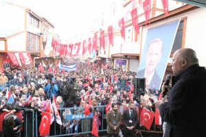 Başkan Sekmen'den bir g&uuml;nde iki miting