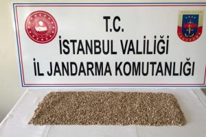 Jandarma uyuşturucu tacirlerine g&ouml;z a&ccedil;tırmadı