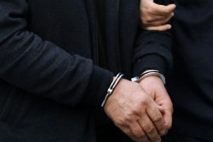FET&Ouml;'n&uuml;n h&uuml;cre evlerine operasyon! G&ouml;zaltılar var