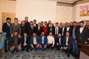 AK Gen&ccedil;likten vefa buluşması