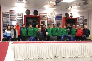 İbrahim &Uuml;z&uuml;lmez: Karakterli oyunculara sahibim