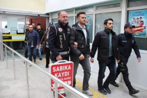 FET&Ouml; operasyonunda 17 şahıs hakim karşısında