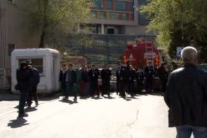 Hastane bah&ccedil;esinde yangın!