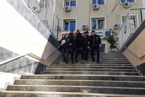 Balıkesir'den geldi, &ccedil;ocukluk arkadaşını &ouml;ld&uuml;rd&uuml;