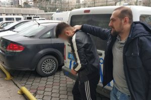 Polis uyuşturucu ticaretine ge&ccedil;it vermedi