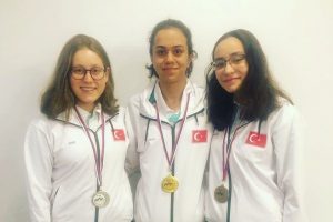 Milli y&uuml;z&uuml;c&uuml;ler Slovenya Open'da ilk 3'te!