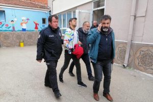 Bursa'da aranan 87 kişi sandık başında yakalandı!