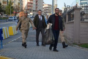 Oy torbaları Batman Adliyesine getirilmeye başlandı