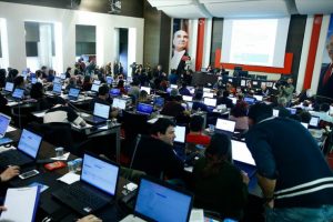 CHP'de meraklı bekleyiş