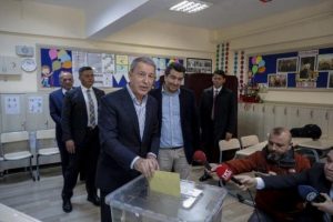 Bakan Akar'ın sandığından Mansur Yavaş &ccedil;ıktı