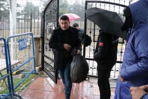 Oy pusulaları il&ccedil;e se&ccedil;im kurullarına getirilmeye başlandı