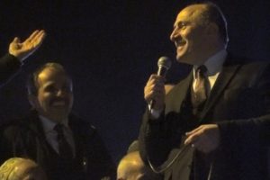 &Ccedil;ayeli'nde MHP'li aday kazandı, partililer kutlama yaptı