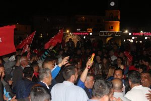 Marmaris'te se&ccedil;im kutlaması