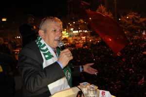 Amasya'nın Yeni Belediye Başkanı Mehmet Sarı: "İş ve aş birinci g&ouml;revimiz"