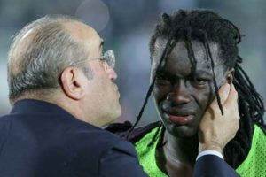 Galatasaray Gomis'in &ouml;denmeyen taksiti i&ccedil;in FIFA'ya gidiyor