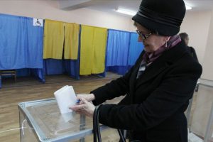 Ukrayna'da sandıklar ikinci turu g&ouml;steriyor